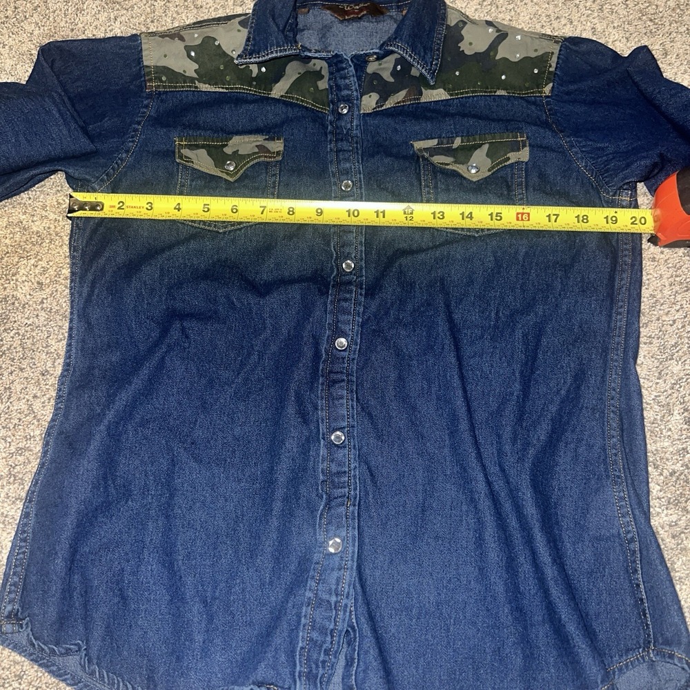 Walls Ranch Wear Denim Western‎ Shirt Camo Bedazzled Button Up - Picture 3 of 7